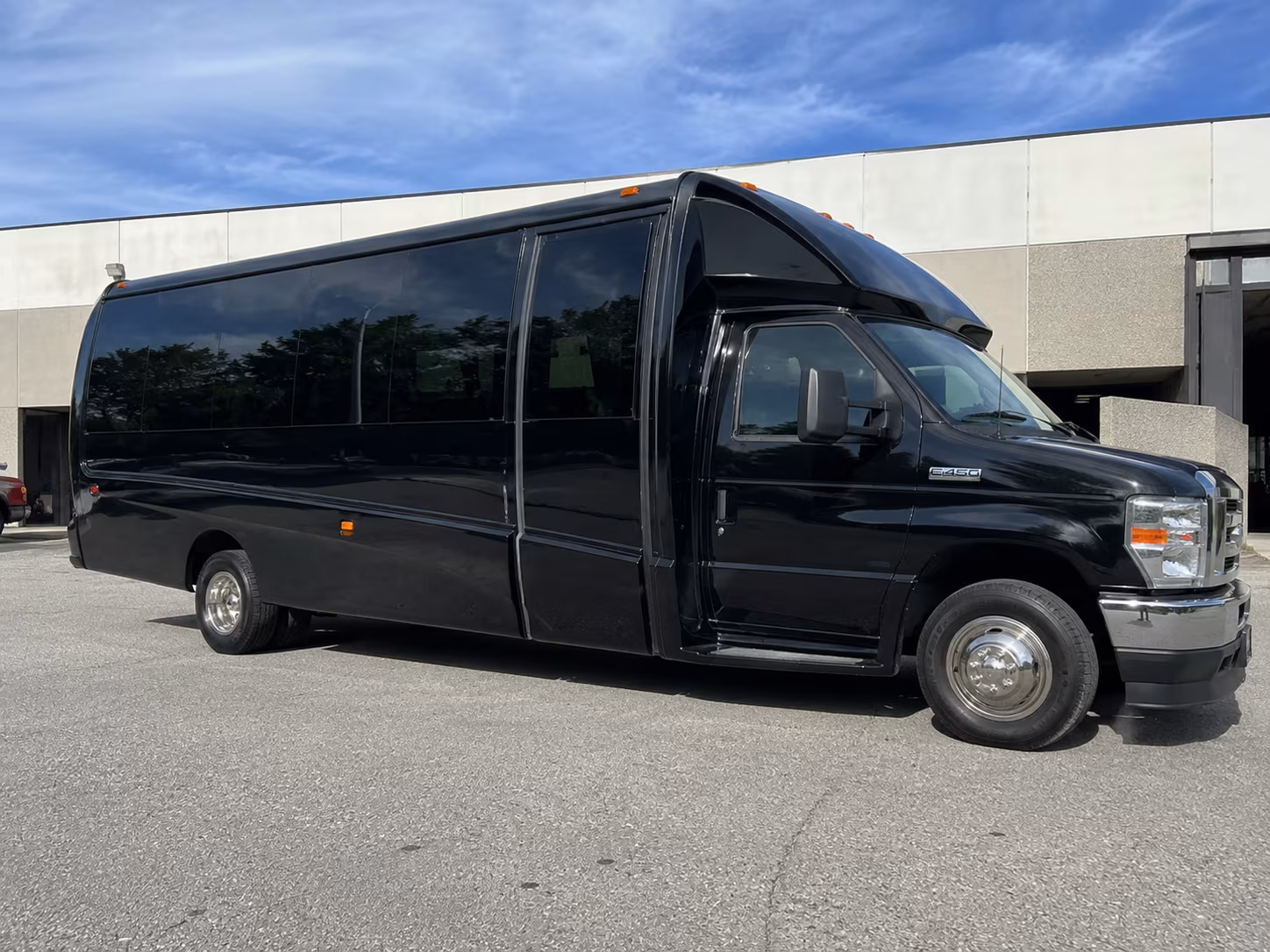 reno airport shuttle bus rentals for private groups