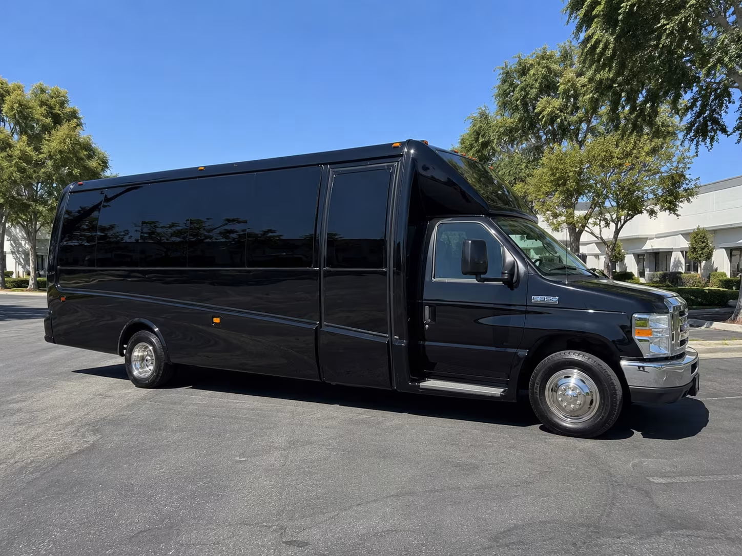 reno corporate retreat shuttle bus rentals